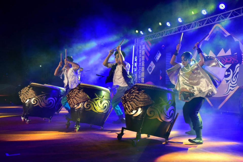葫蘆墩文化中心盛大演出《歲末炫音鼓舞祭》