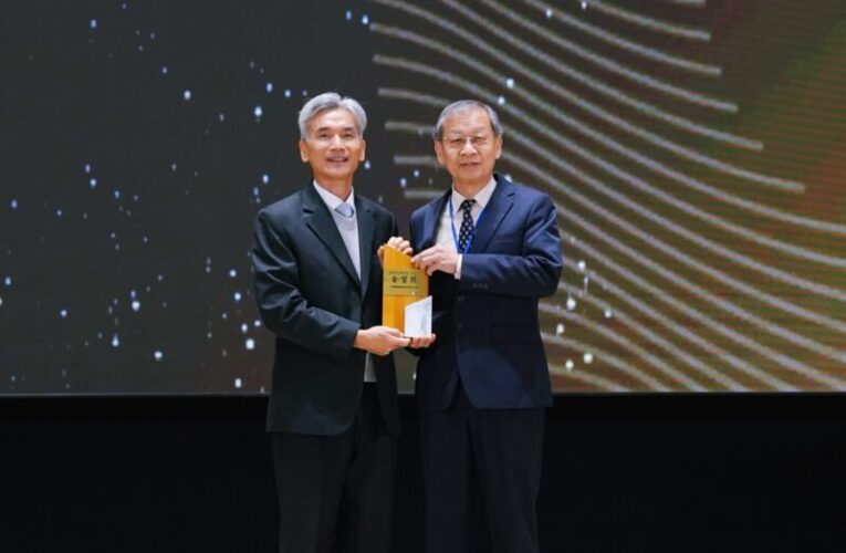中鋼榮獲環境部「資源循環績優企業」最高榮譽金質獎