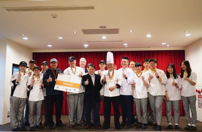 台灣之光　高餐大師生參加德IKA奧林匹克廚藝大賽 榮獲14銀2銅揚名國際