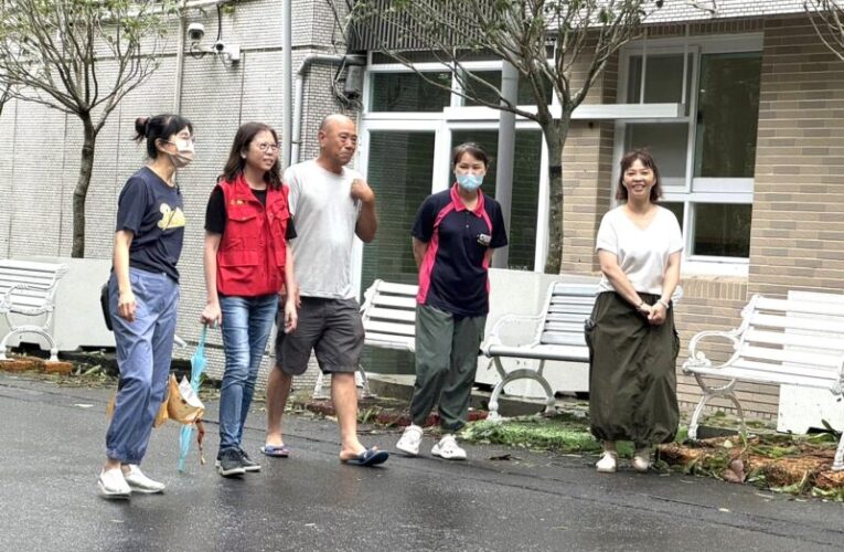 高市社會局長蔡宛芬探訪老人、身障、街友機構  關懷風災情形