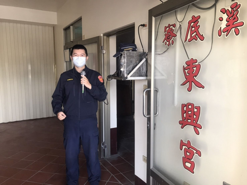 學甲警「放送頭」全面啟動 深入社區宮廟廣播宣導防詐騙守交安