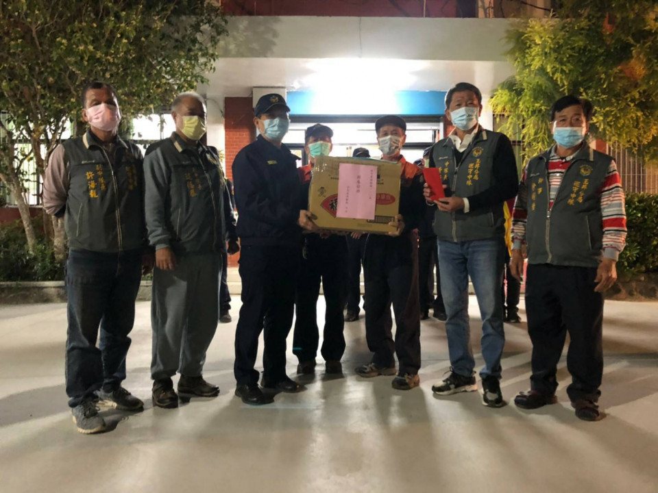五力齊攜手 治安大步走 警民玉井警分局歲末溫馨慰問