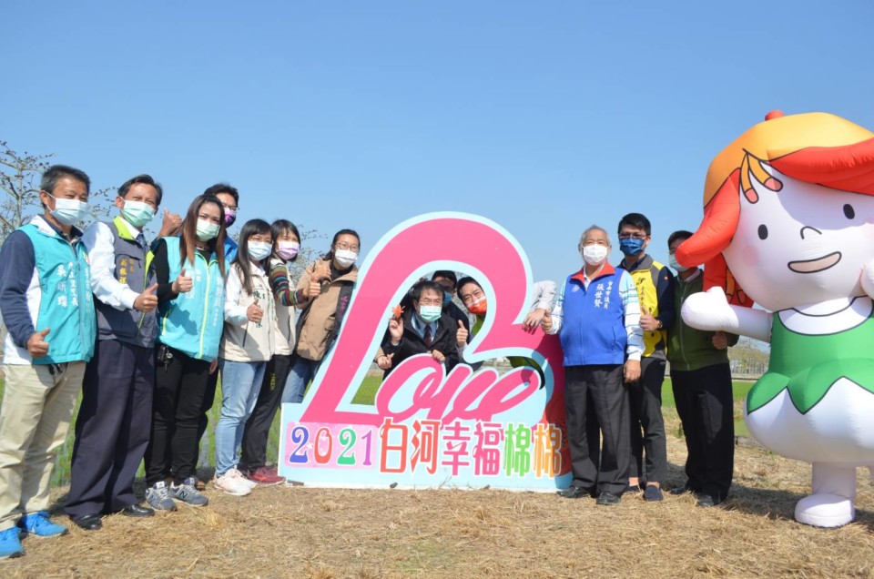 白河林初埤 木棉花季開張囉！