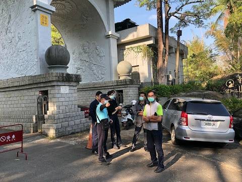 萬佛寺太熱門 玉井警協調規劃停車位及接駁公車