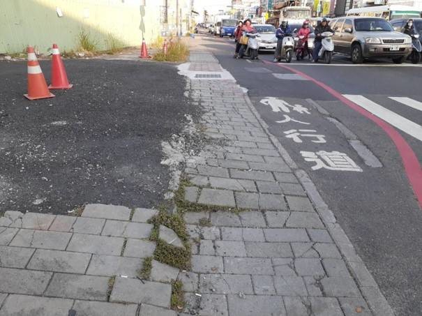 大灣交流道交通壅塞問題 市府進行兩側道路配置改善