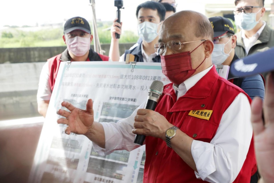 蘇貞昌院長視察三爺溪治水成果 黃偉哲交出亮眼成績單