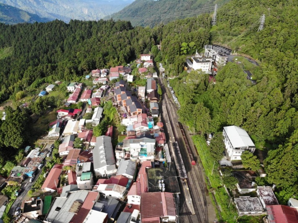 欣賞阿里山自然風光　感受奮起湖懷舊時光