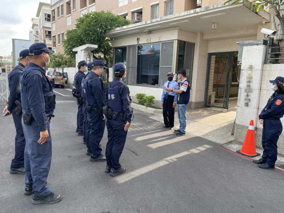 三分局執「淨樓專案」緝獲2名通緝犯