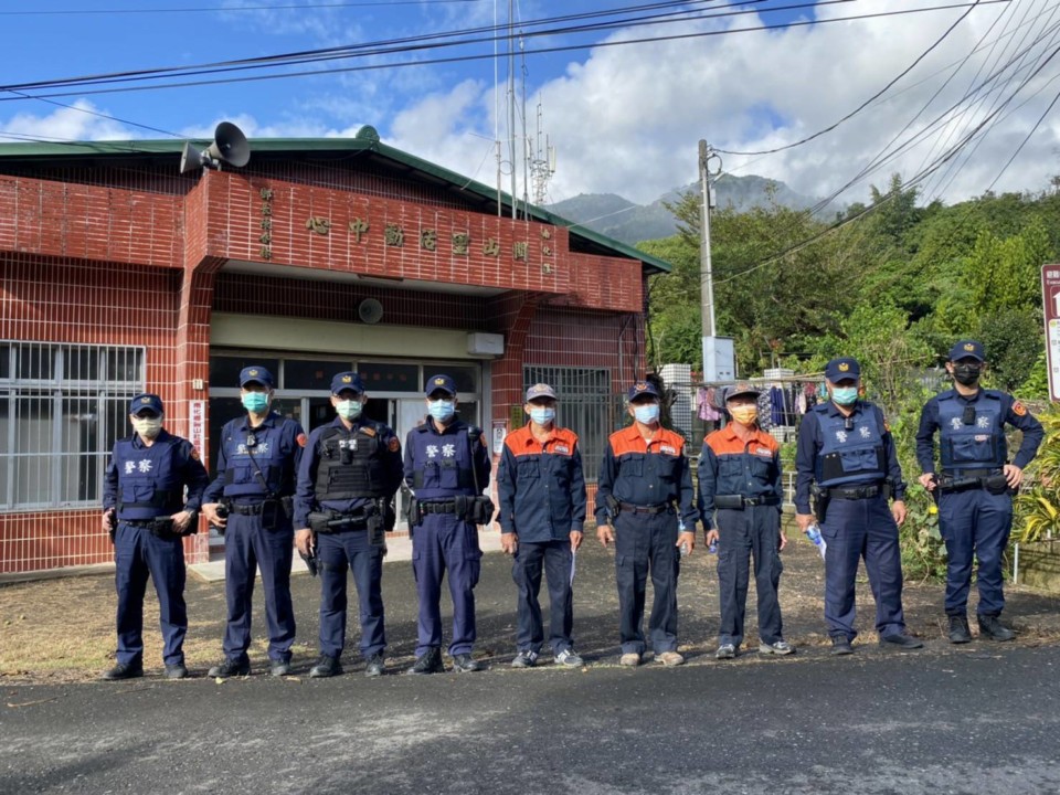 年關大清山 警民一起來 玉警監守山城