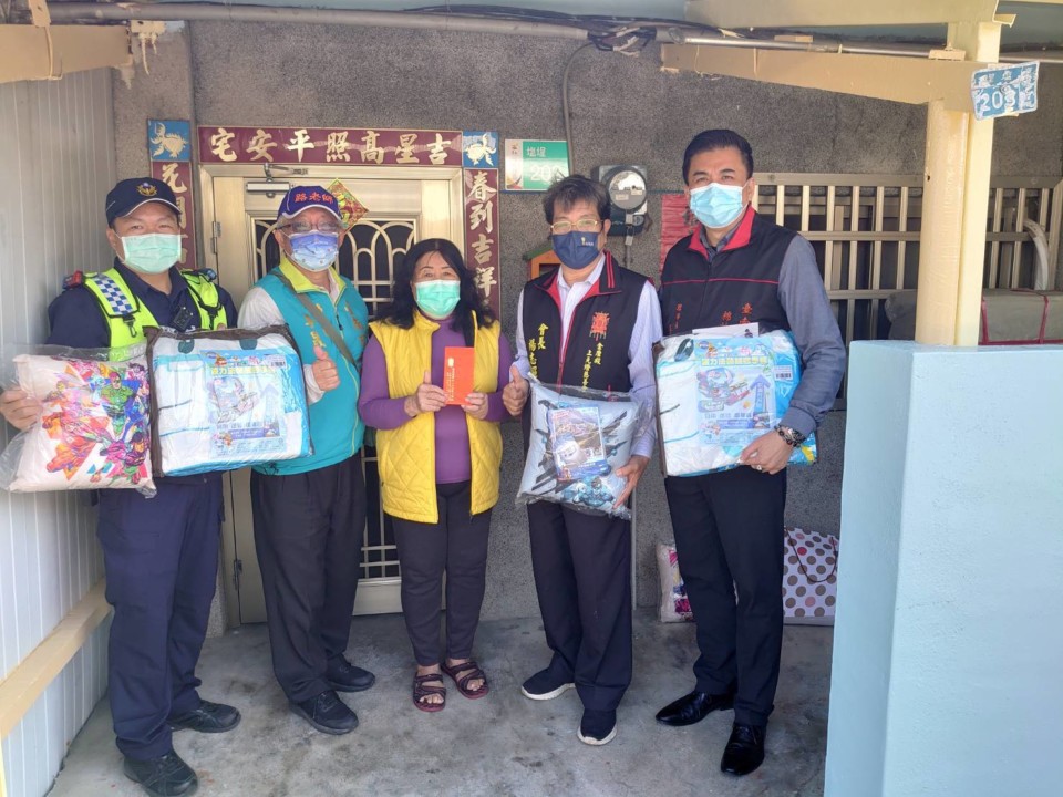 佳警引善 棉被寢具公會暖愛