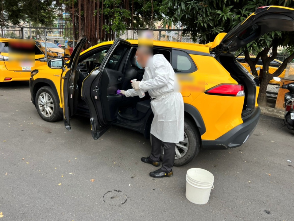防疫觀念不間斷，交通局辦理防疫計程車司機回訓課程！