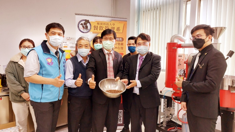 餐飲跨域整合AIoT　敏實科大智慧餐飲工作坊烘焙出香醇爽口咖啡豆