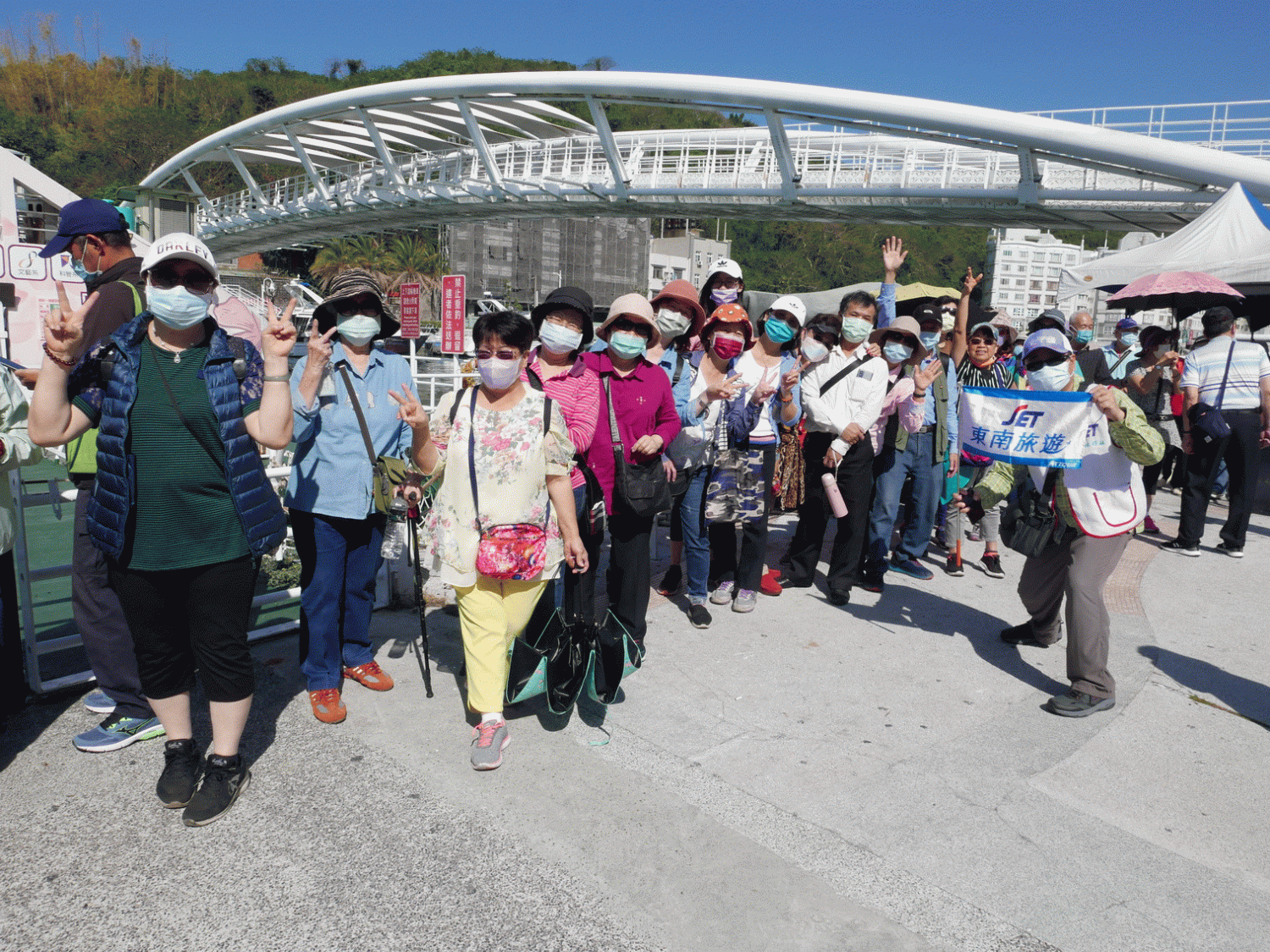 旗津券鼓山輪渡站首發　新北旅客爽領喊「高雄讚讚讚」