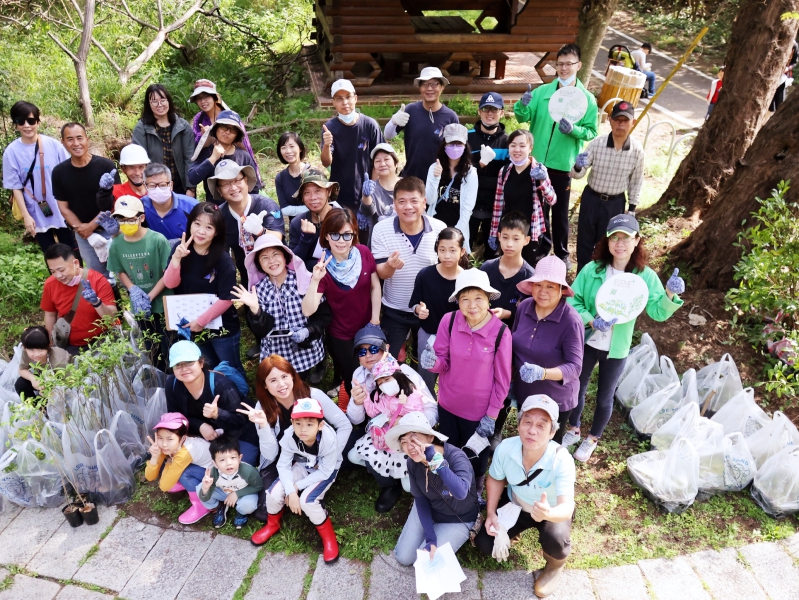 新竹林管處種下原生蜜源植物　營造紫斑蝶更友善生態及棲地環境