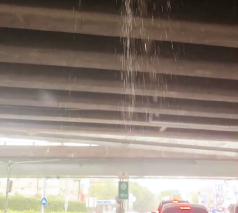竹市交流道下排水管線破裂影響用路安全　鄭正鈐立委要求高公局改善