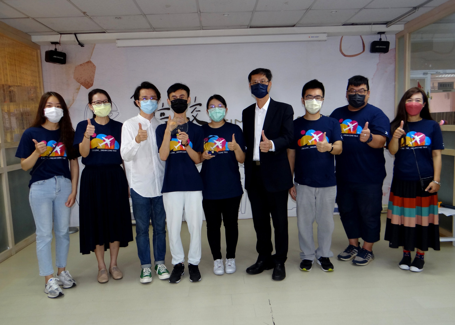 正修生命鬥士柯泠泠 林育慈 賴宗緯 林財得 走出身心障陰影獲選學習楷模