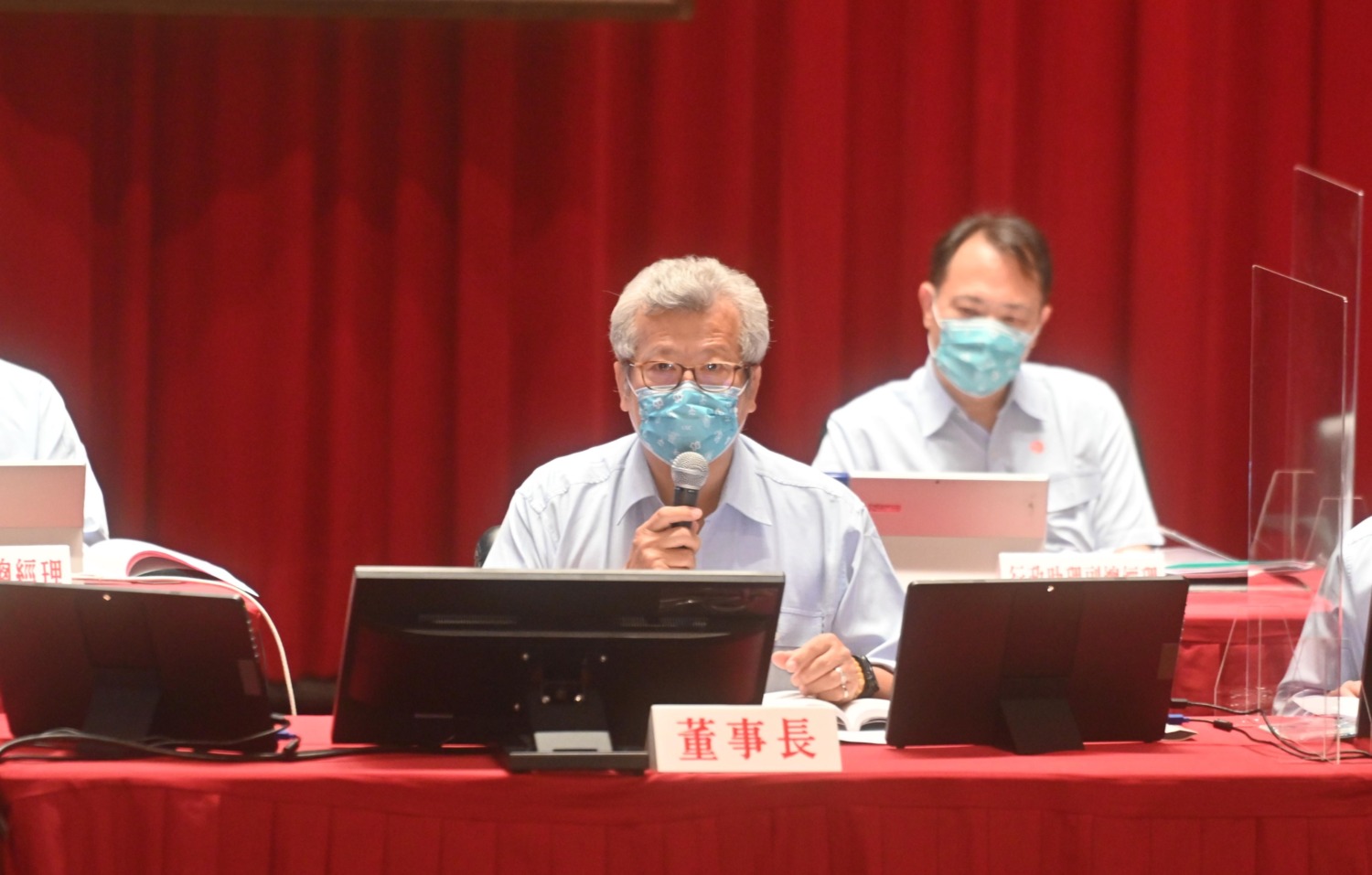 翁朝棟續任第十八屆中鋼董事長職務