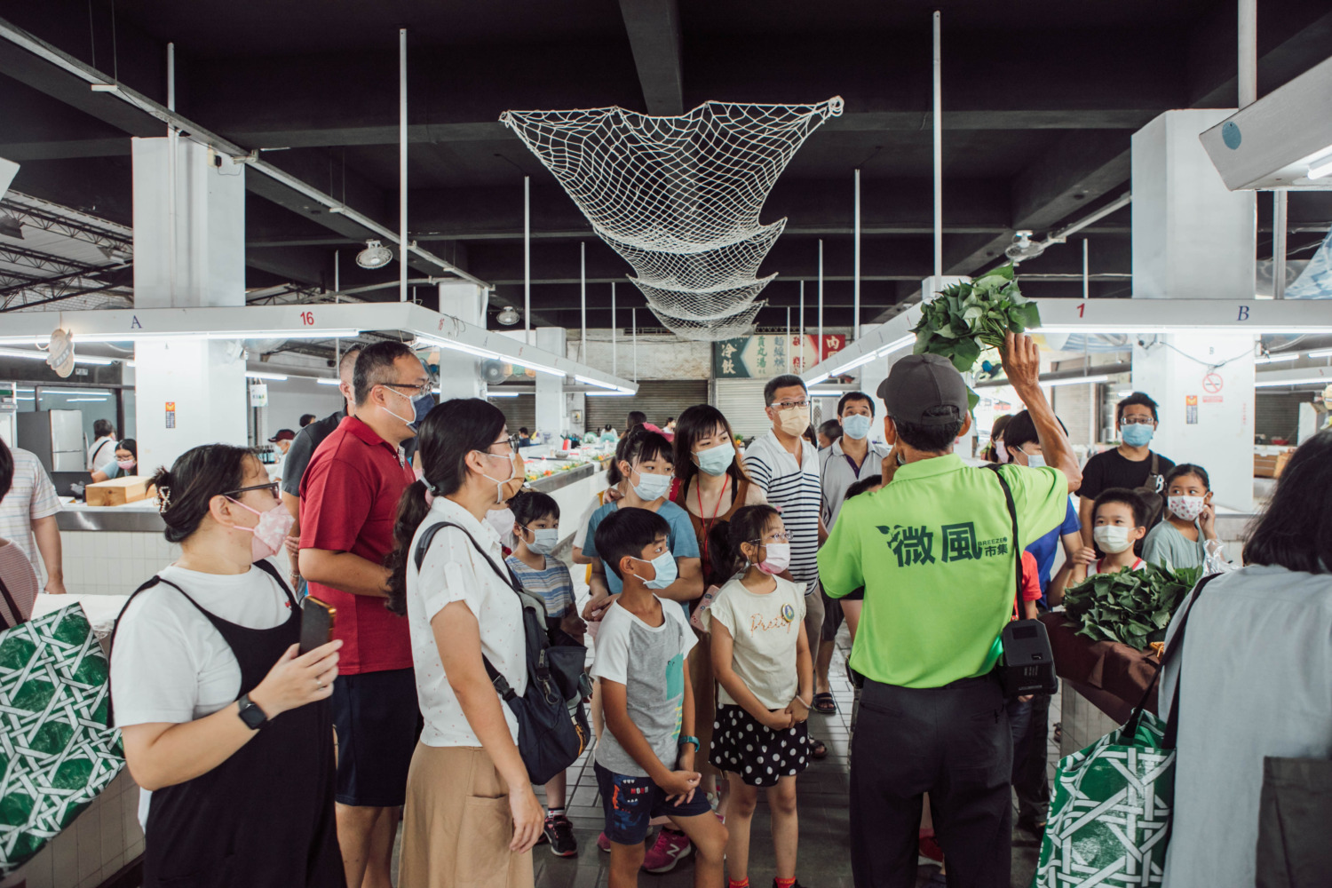 在微風市集用五感體驗最農的節氣生活