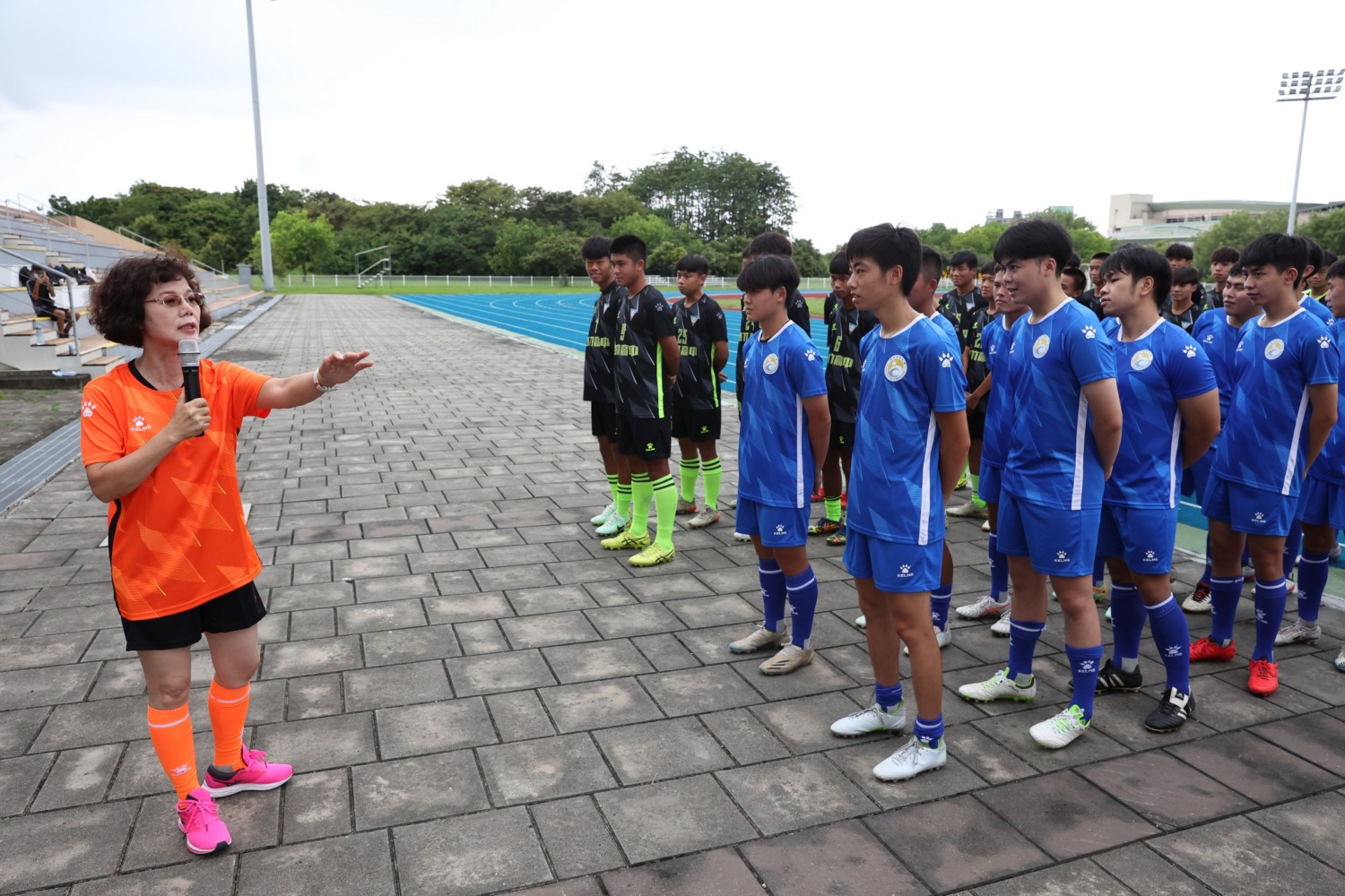 高雄大學運技系增設足球組 暨體育室成立足球代表隊