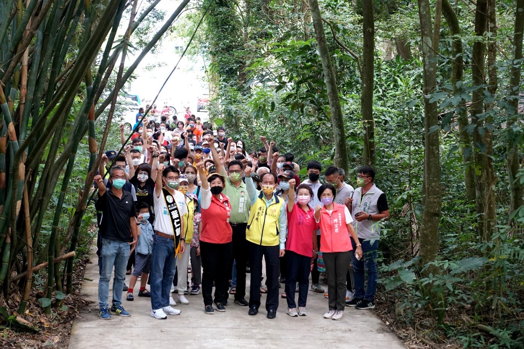 阿公阿嬤帶孫來企投　埔里鎮公所開發新園地　