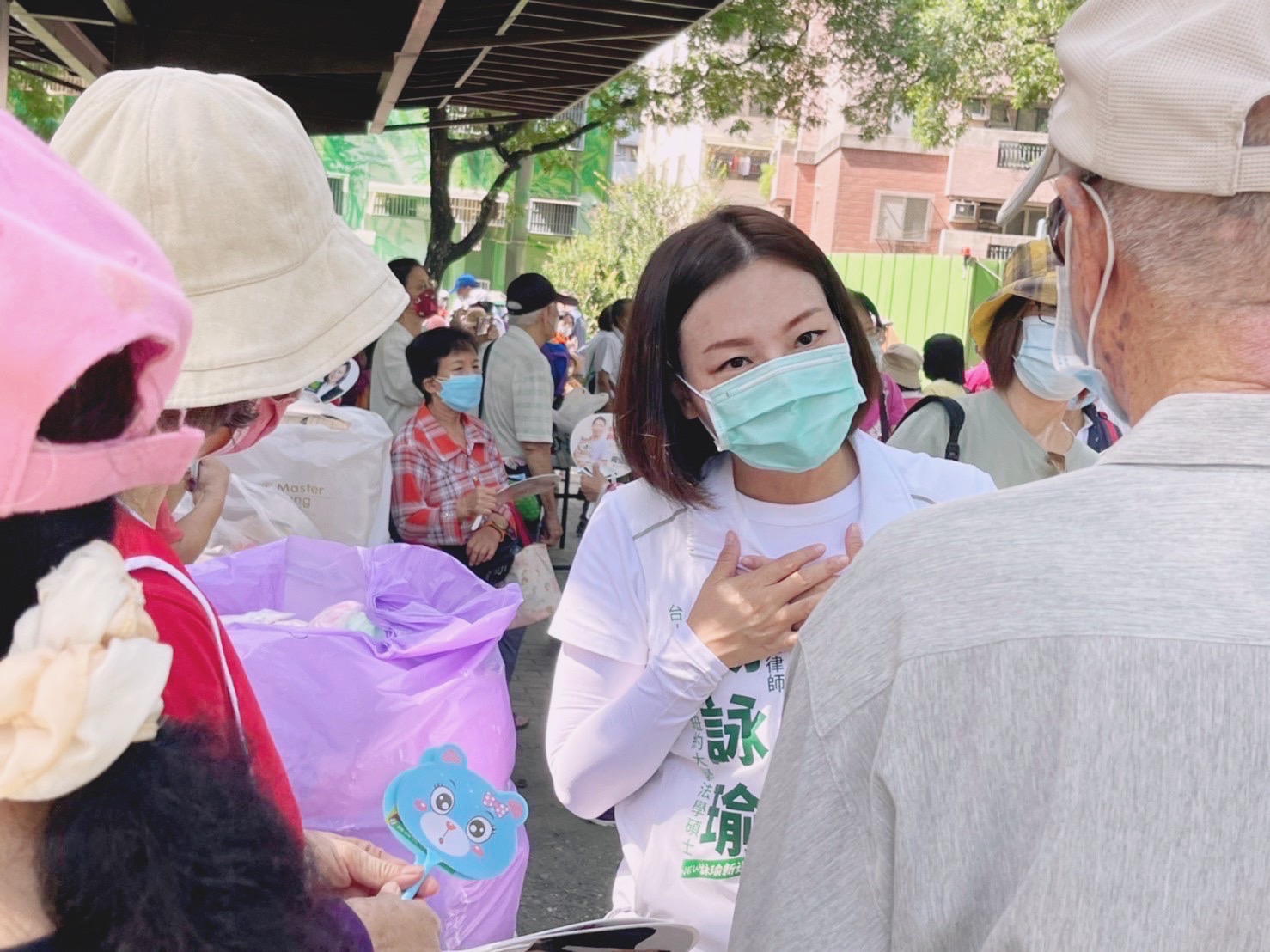 台美雙律師湯詠瑜幫忙擬具承諾書，籲請韓粉女將陳若翠敢作敢當