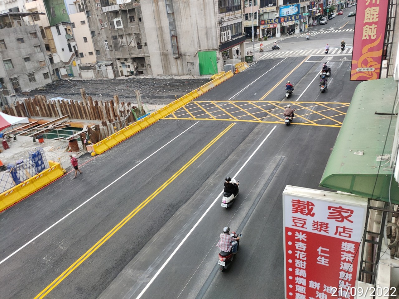 自強一路危樓拆除不到半月 今日提前全線通車