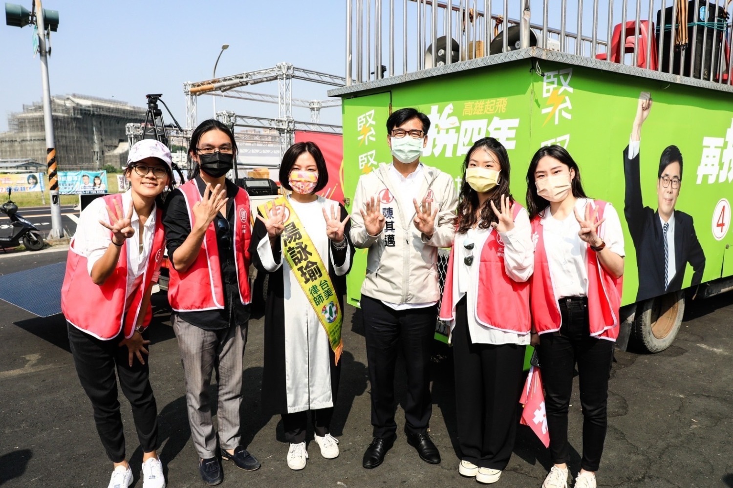 陳其邁前新苓聯合車掃  籲請支持唯一女性湯詠瑜