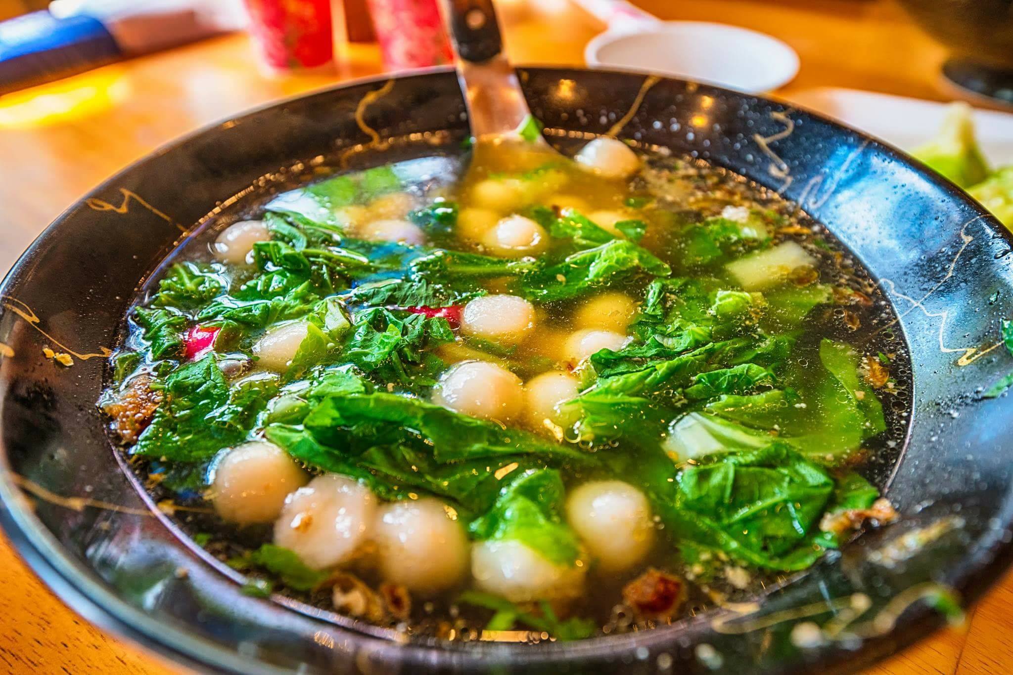 苗栗大湖草莓季開跑，客家美食一日遊！全台唯一客家小炒鍋、傳承三代水晶餃！