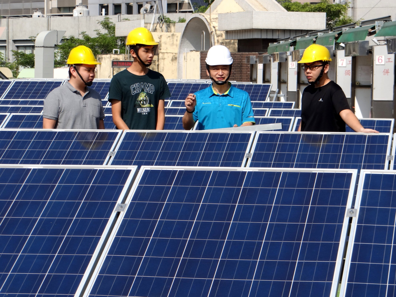 正修電機科技中心產學績效佳   Cheers雜誌團隊南下採訪