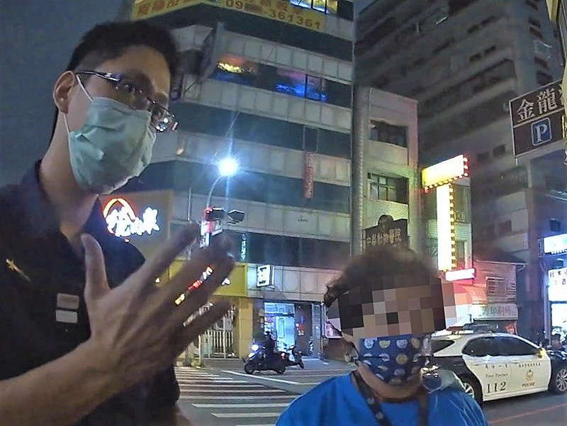 機車停路邊找不到　長榮警助找尋