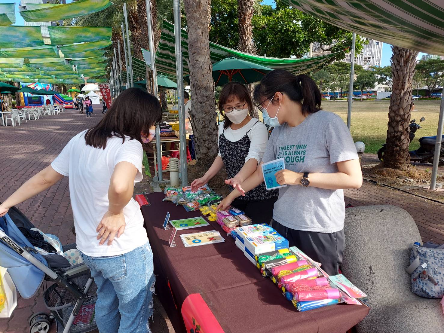 「福兔賀歲迎新廉」 蓮潭小農市集 廉政宣導 活潑有趣