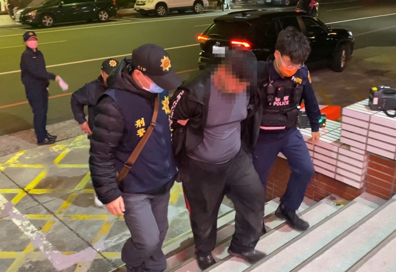 新營警民合作 逮捕銀樓搶犯