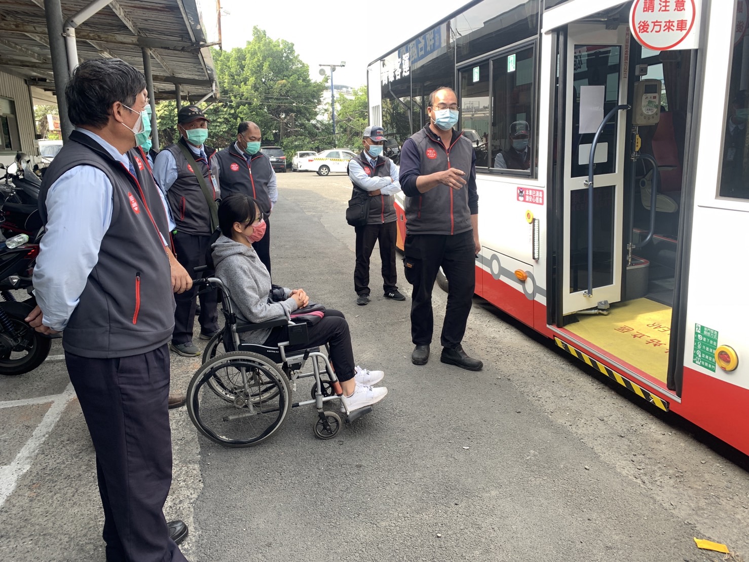 高雄區監理所持續關懷營業大客車業者對所屬駕駛人行車安全教育訓練