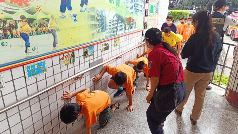 楠梓國小防火教育體驗  動靜皆宜添樂趣