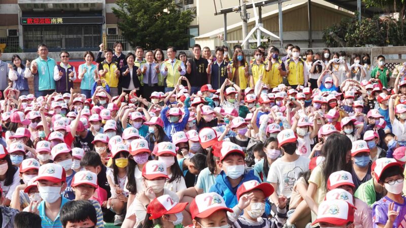 十年樹木百年樹人　彰化市南興國小70年校慶植樹