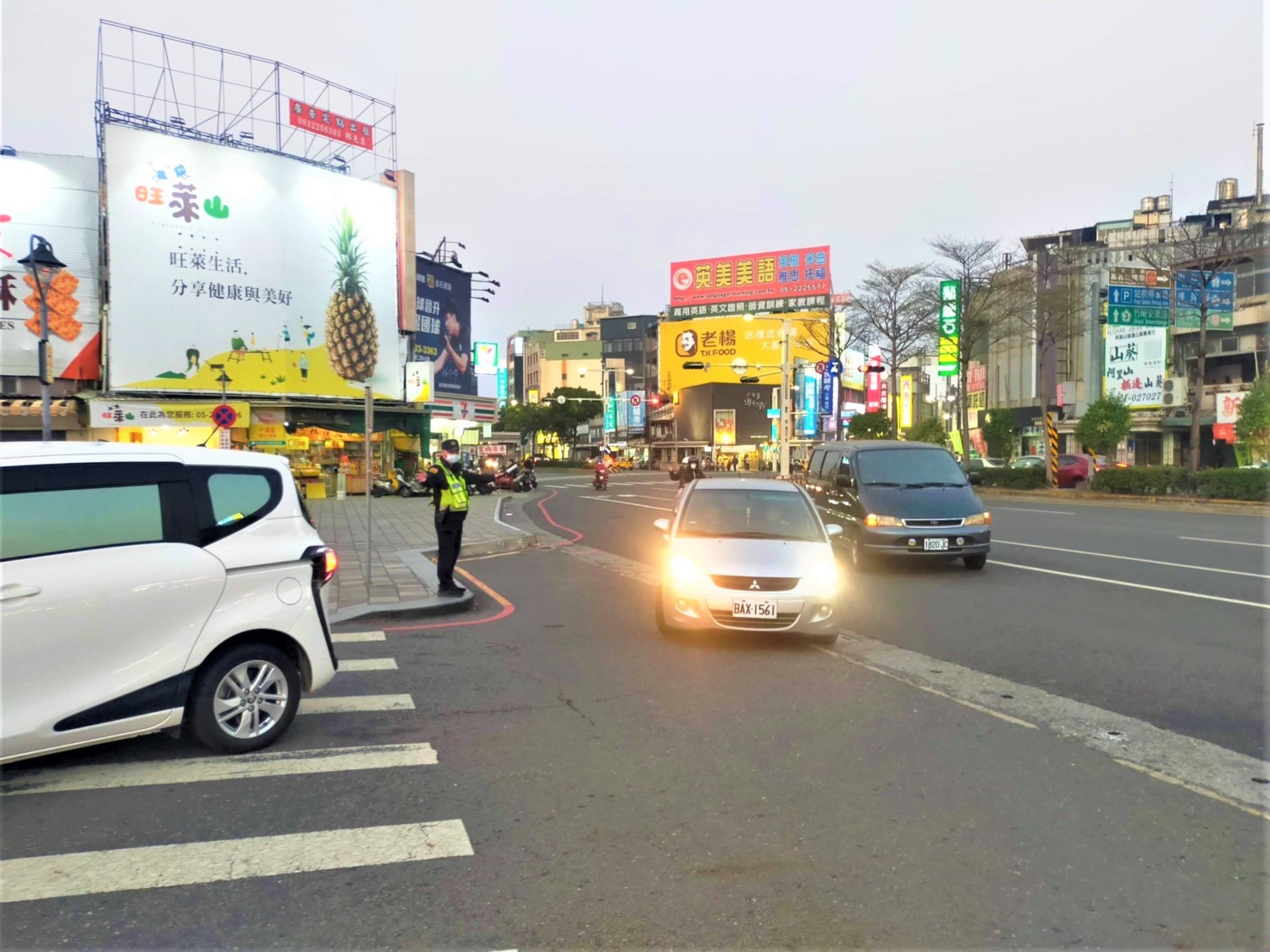 疏解返鄉祭祖、旅遊之人、車潮　嘉市警規劃交通疏導措施