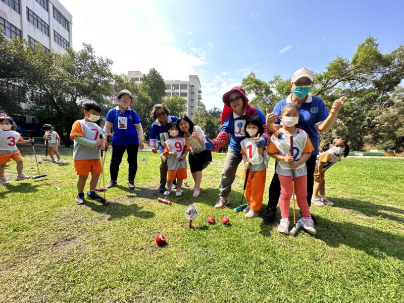 輔英科大老青幼共融  不同世代牽手共學