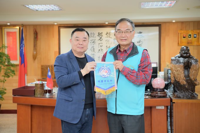內定社區里民訪桃市議會表達需求　協助爭取活動中心設置及長照經費