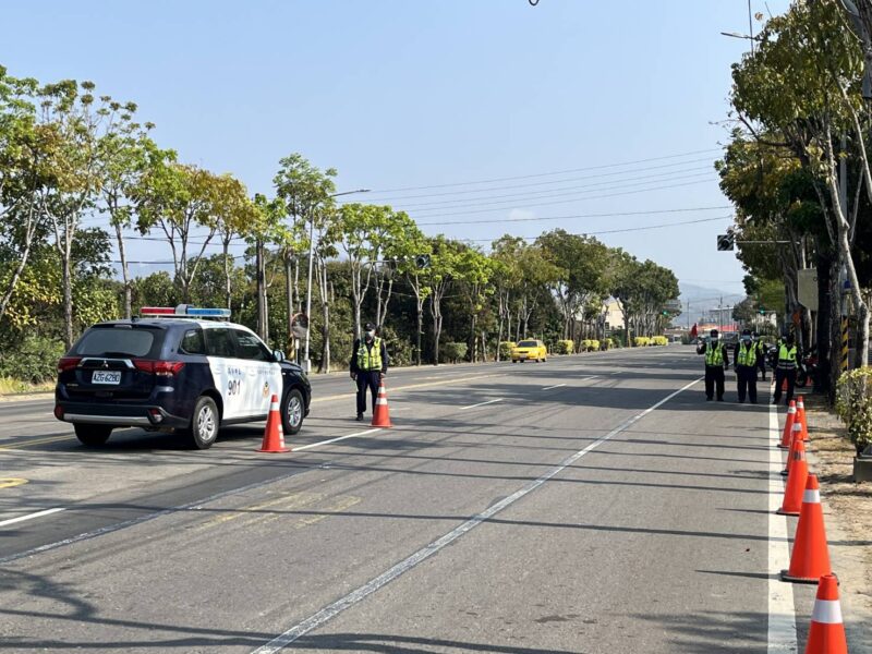 玉警維護山區交安 「監警環聯合稽查」取締噪音改裝車