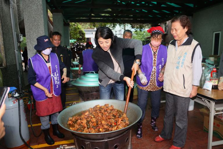 南投梅子節  近千親子雨中歡樂體驗手作脆梅