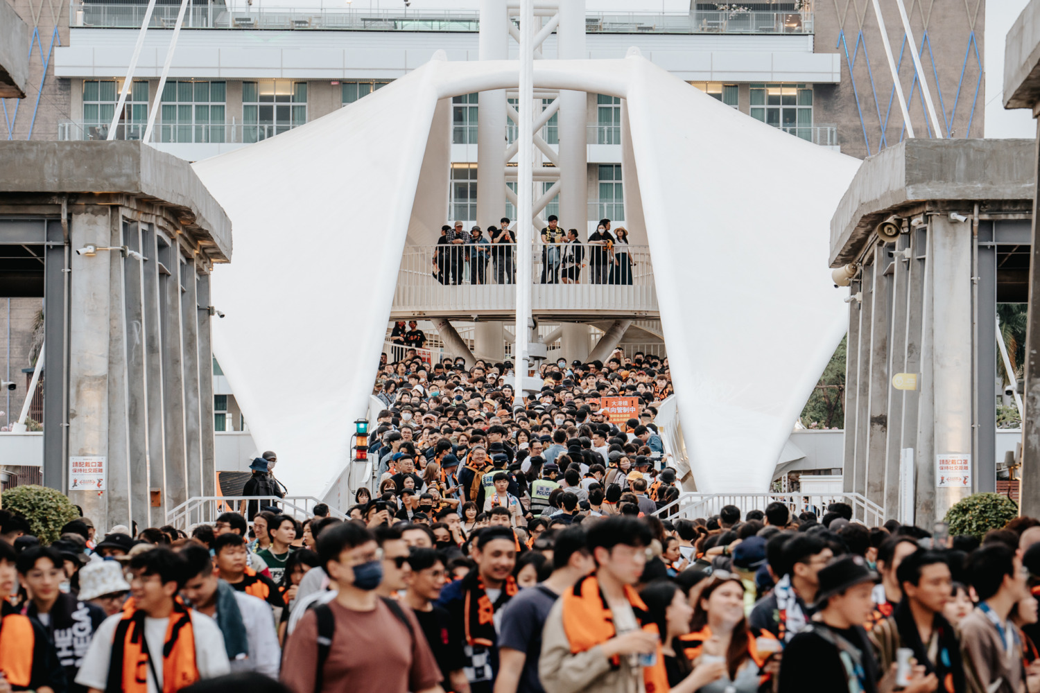 大港開唱嗨翻高雄高流與駁二   史哲重返港灣與國際樂迷同樂| 天天上新聞