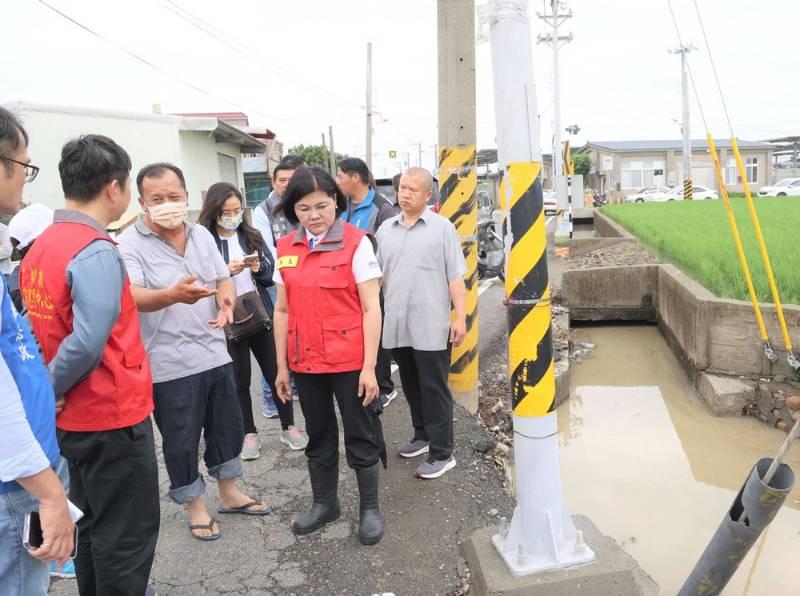 鋒面接近強降雨　張麗善勘查東勢台西等地淹水情形