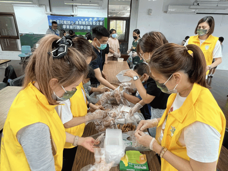 那瑪夏民權國小自製餅乾籌措畢旅經費 清景麟號召企業志工行動支持