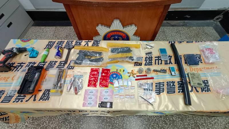 高市刑大緝捕槍毒通緝犯  驚見2顆殺傷力極強「中凹彈」