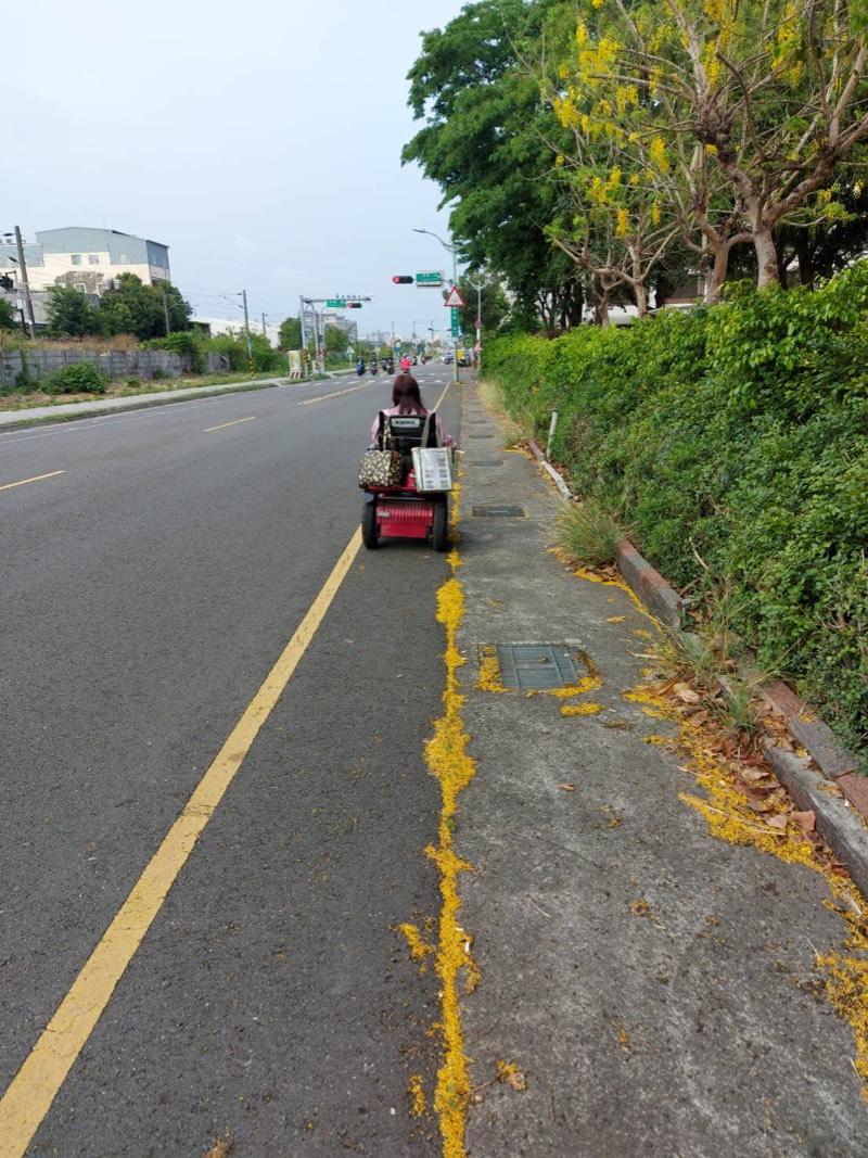 大橋國中周圍增設人行道之必要性