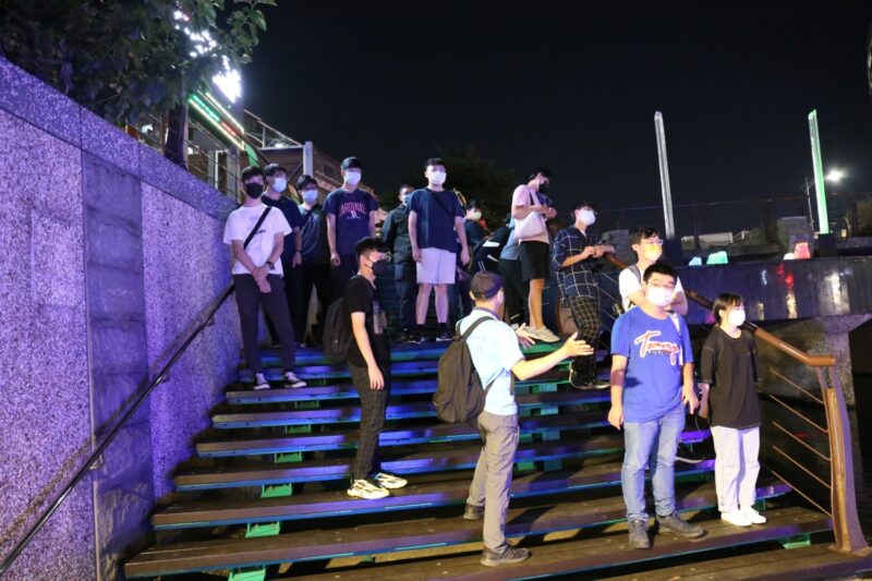 「中港大排」星光導覽，5-10月夏季限定免費登場
