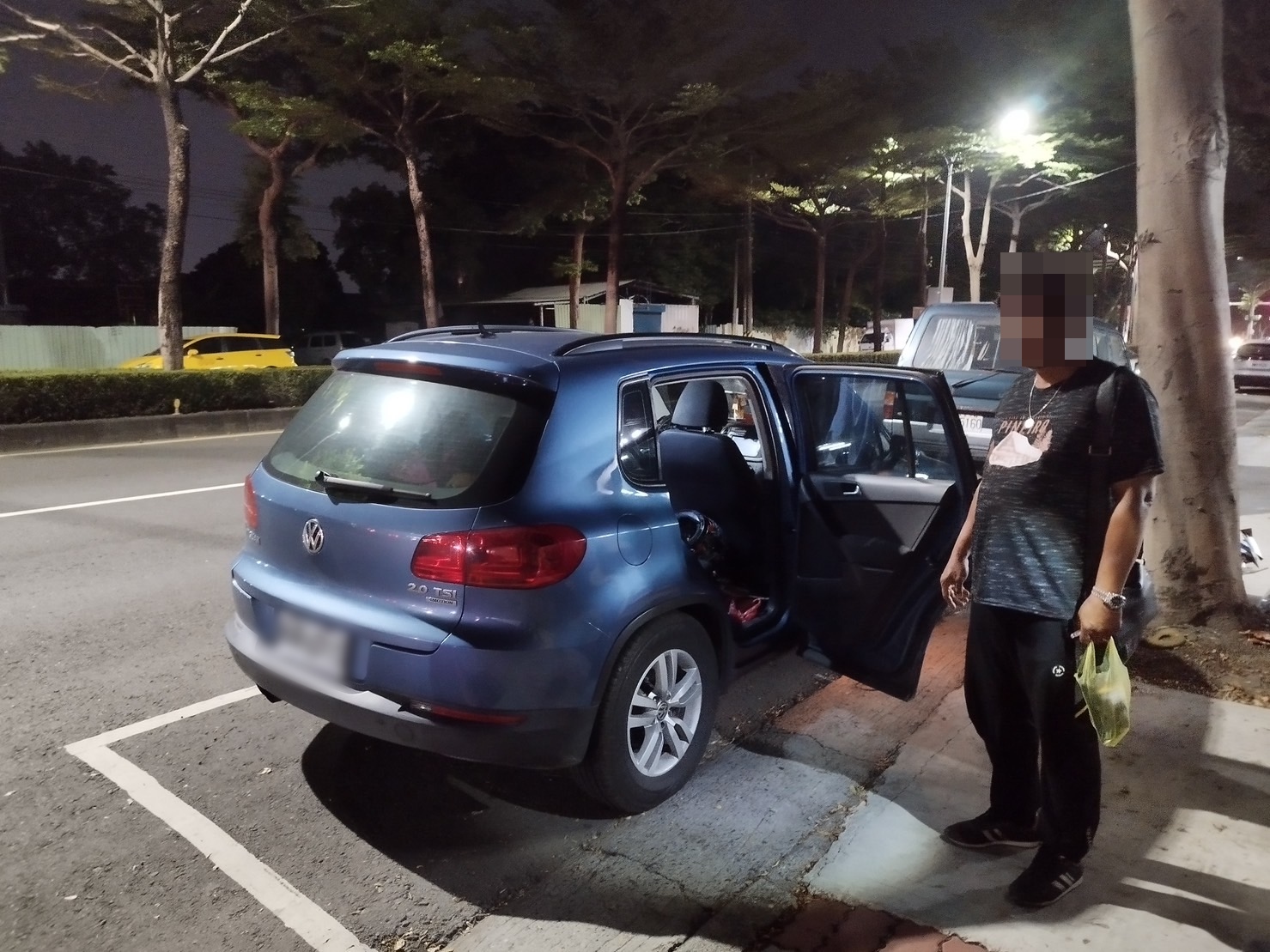 開車去偷安全帽 被逮還說「舊舊的以為沒人要」 被害人氣炸「我才剛買沒多久耶」