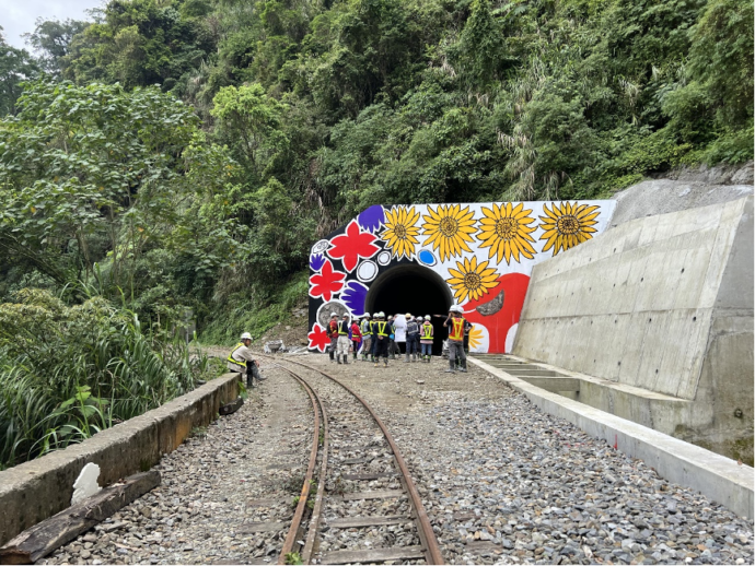 小火車「福森號」復駛   阿里山觀光熱潮再現