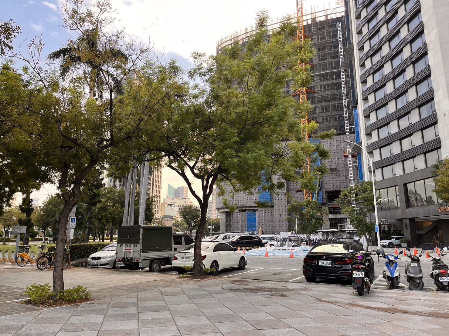 停車場濺血！ 男遭刺傷送醫 兇嫌逃逸