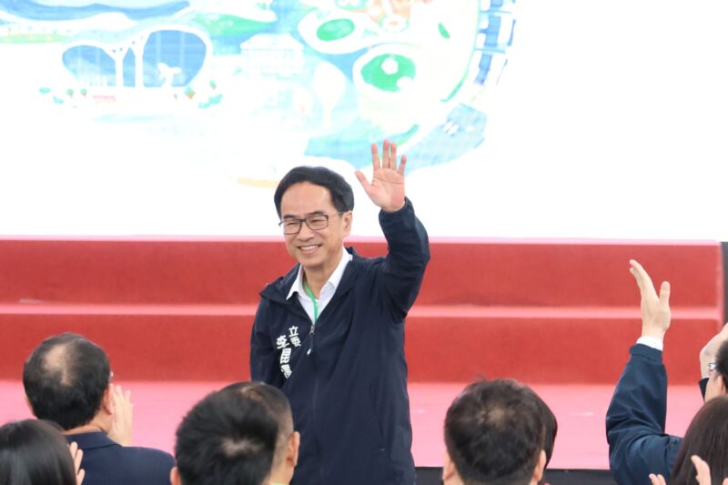 輕軌幸福成圓 李昆澤：持續推動黃線完工紫線落實